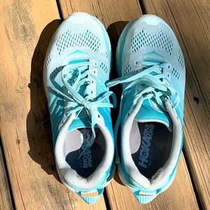 Hoka One One tennis shoe